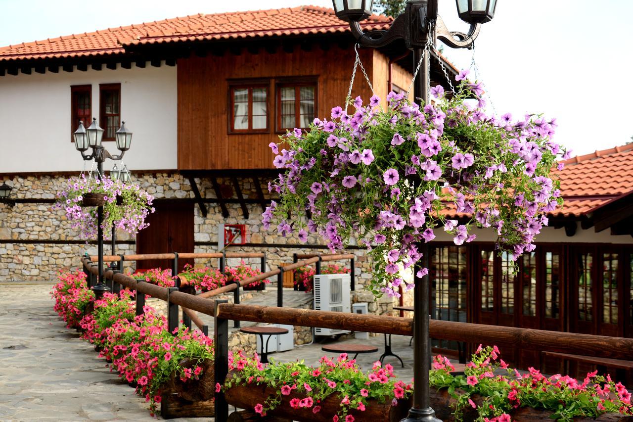 Macedonian Village Hotel & Resort Skopje Ngoại thất bức ảnh
