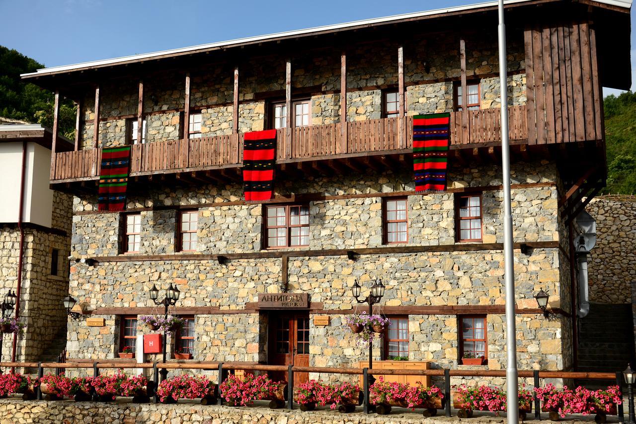 Macedonian Village Hotel & Resort Skopje Ngoại thất bức ảnh