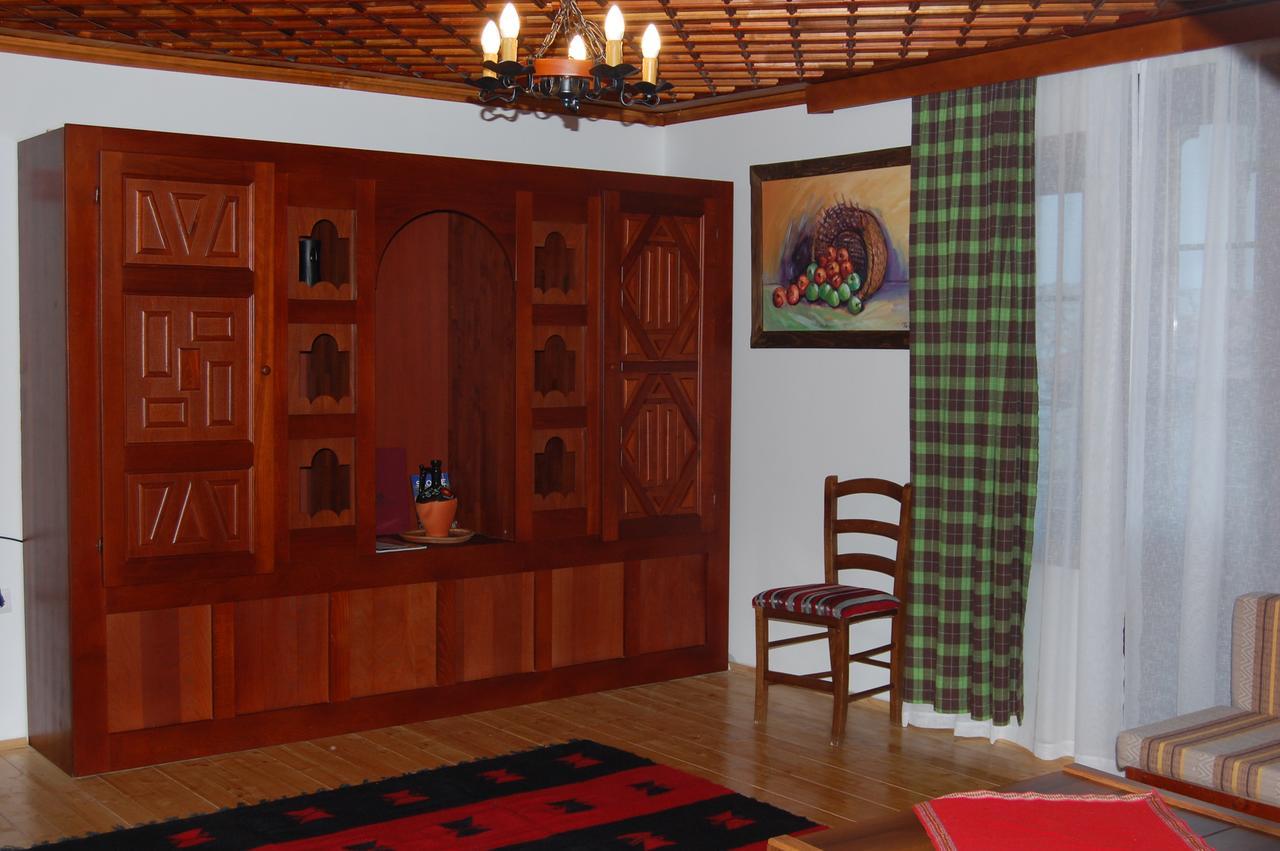 Macedonian Village Hotel & Resort Skopje Ngoại thất bức ảnh